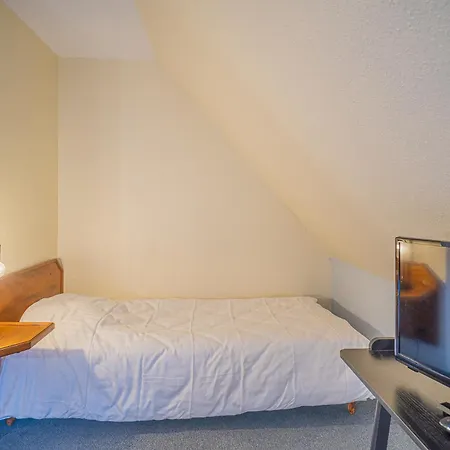 Villa Maison De Groupe - Salle De Jeux, Cuisine, Salle A Manger Et Salon Ouverts