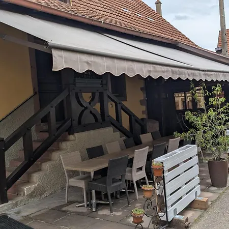 Vila Maison De Groupe - Salle De Jeux, Cuisine, Salle A Manger Et Salon Ouverts